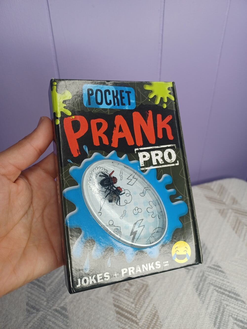 POCKET PRANK PRO TRIFOLD with Bogus Bugs Hardcover 2019 Book